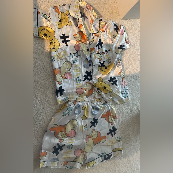 NWOT Satin  pyjama Winnie the Pooh set top and bottom size S - Picture 2 of 3